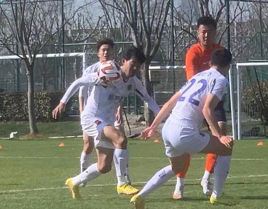 “邻居女人”给得好的夫人